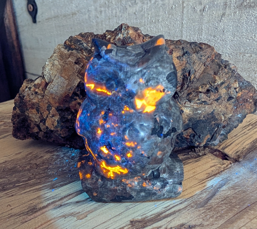 Yooperlite, Flame Stone Owl