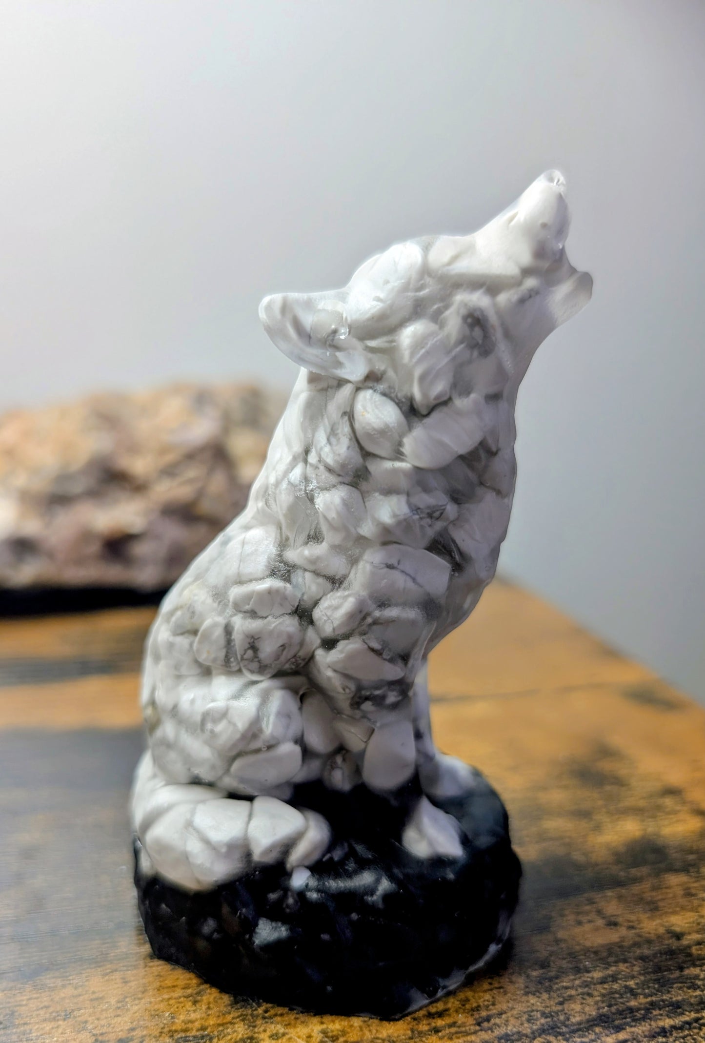 Hand Crafted Howlite and Obsidian Wolf
