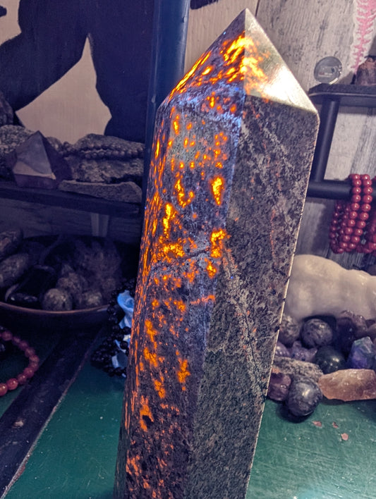 Yooperlite, Flame Stone Tower (Large)