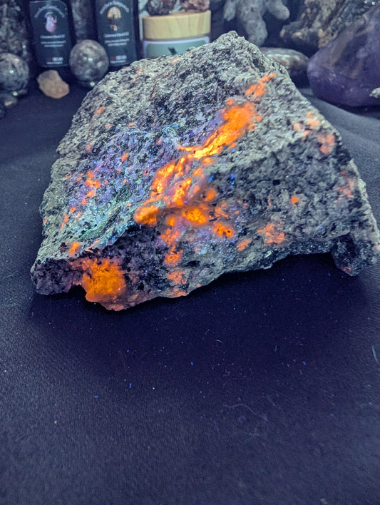 Raw Canadian Yooperlite, Flame Stone