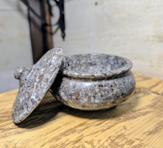 Canadian Flame Stone, Pot with Lid