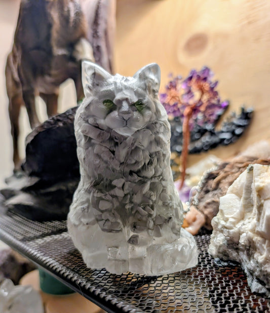 Hand Crafted Crystal Chip Cat, Howlite and Clear Quartz with Peridot Eyes