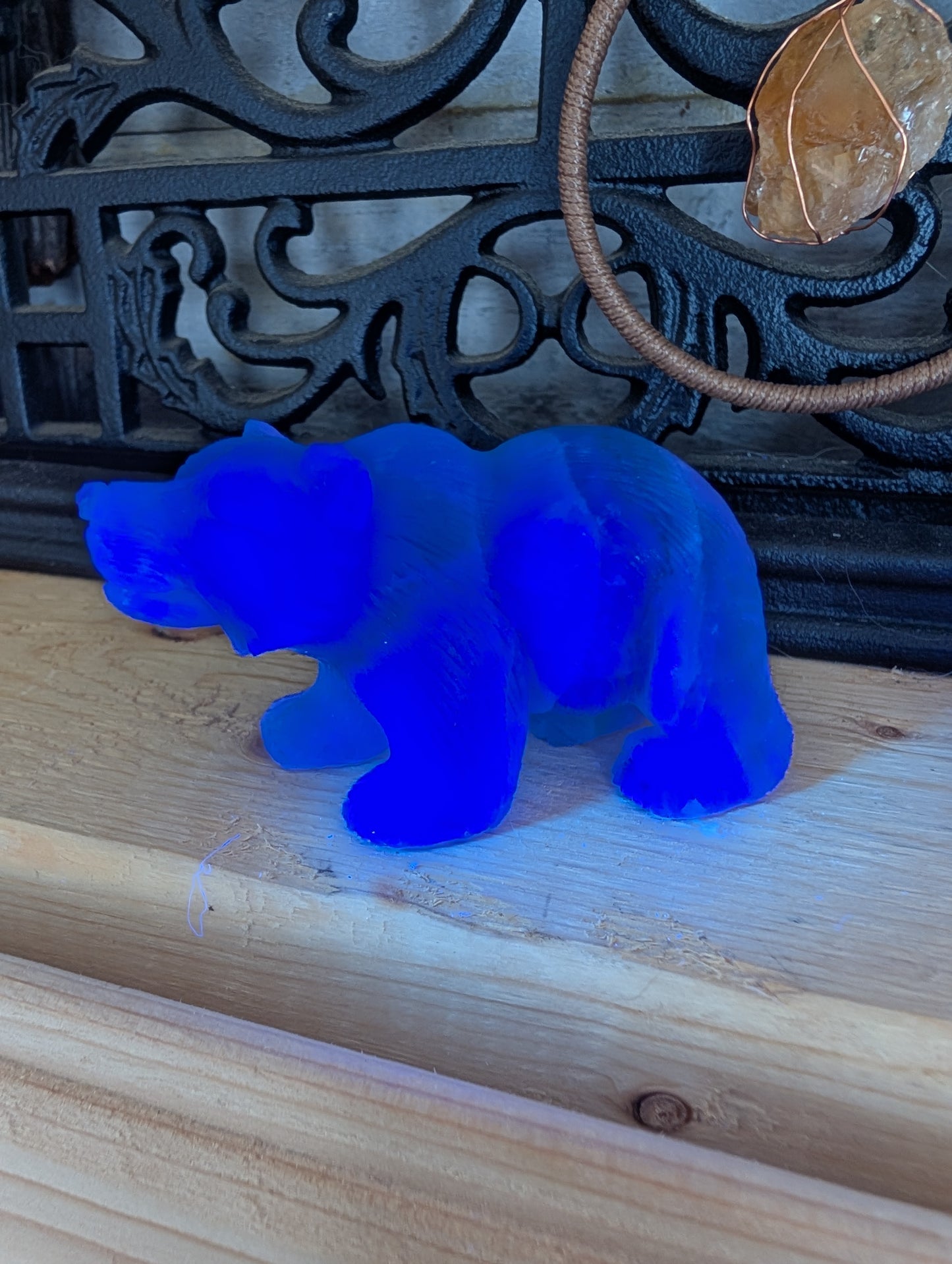 Fluorite Bear, UVs Blue